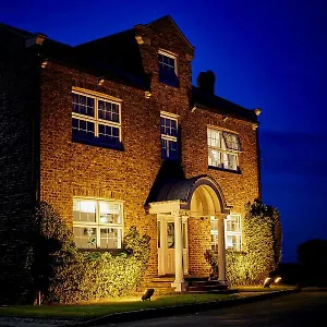 Hotel Loftsome Bridge, Wressell